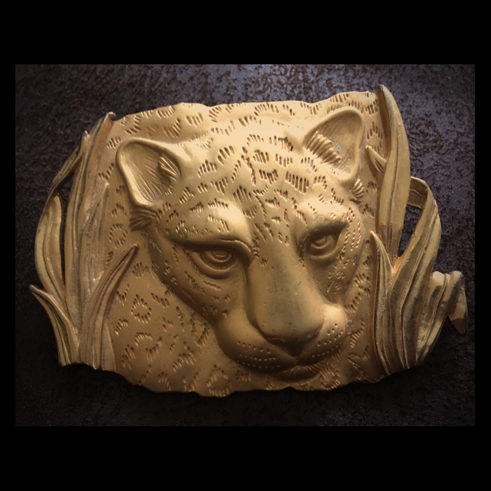 wild cat gold vintage brooch